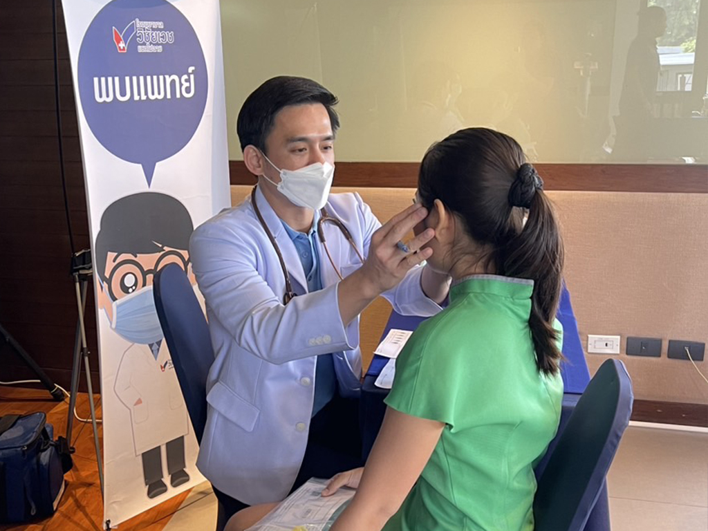 โรงพยาบาลวิชัยเวช แยกไฟฉาย ออกหน่วยแพทย์ตรวจสุขภาพประจำปี ณ โรงแรมริวา เซอร์ยา กรุงเทพฯ (Riva Surya Bangkok)